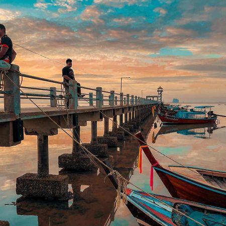 เกาะลิบงซันไรส์ โฮมสเตย์ Koh Libong Sunrise Homestay Eksteriør billede